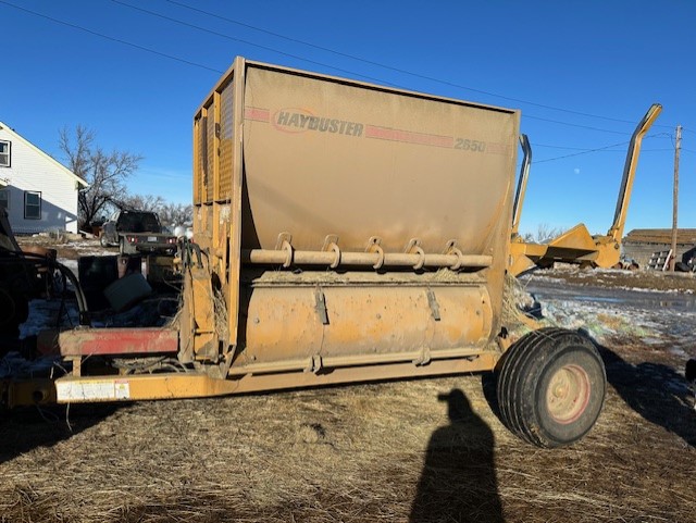 2013 Haybuster 2650 Bale Processor