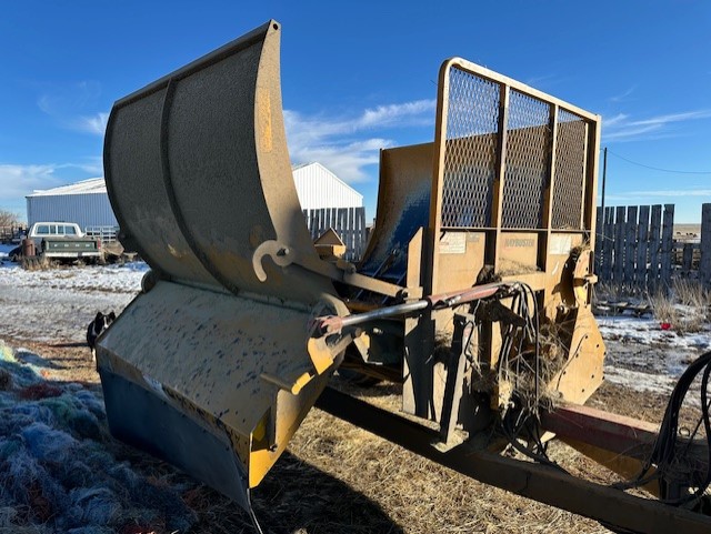 2013 Haybuster 2650 Bale Processor