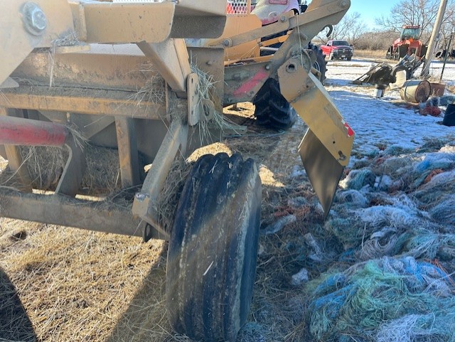 2013 Haybuster 2650 Bale Processor