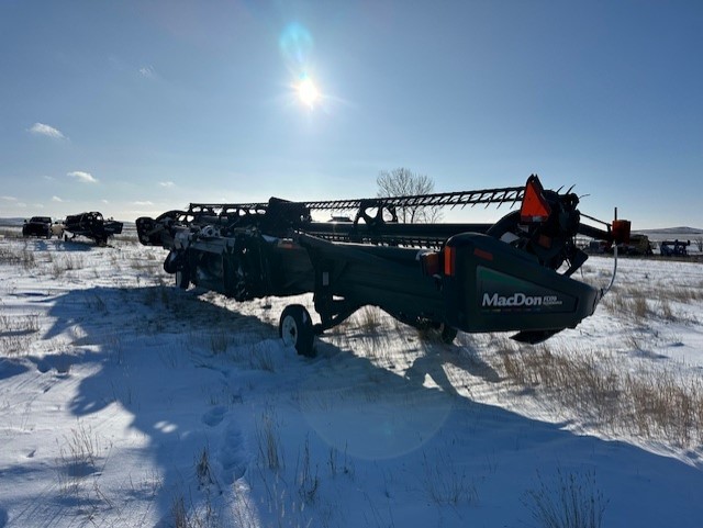 2011 MacDon FD70 Header Draper