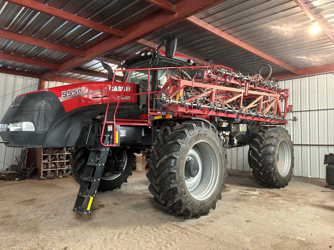 2021 Case IH TRIDENT 5550 Sprayer/High Clearance