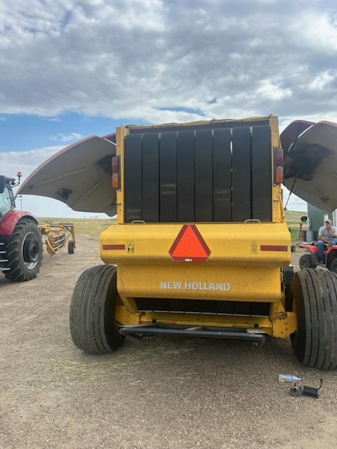 2022 New Holland RB560 Baler/Round