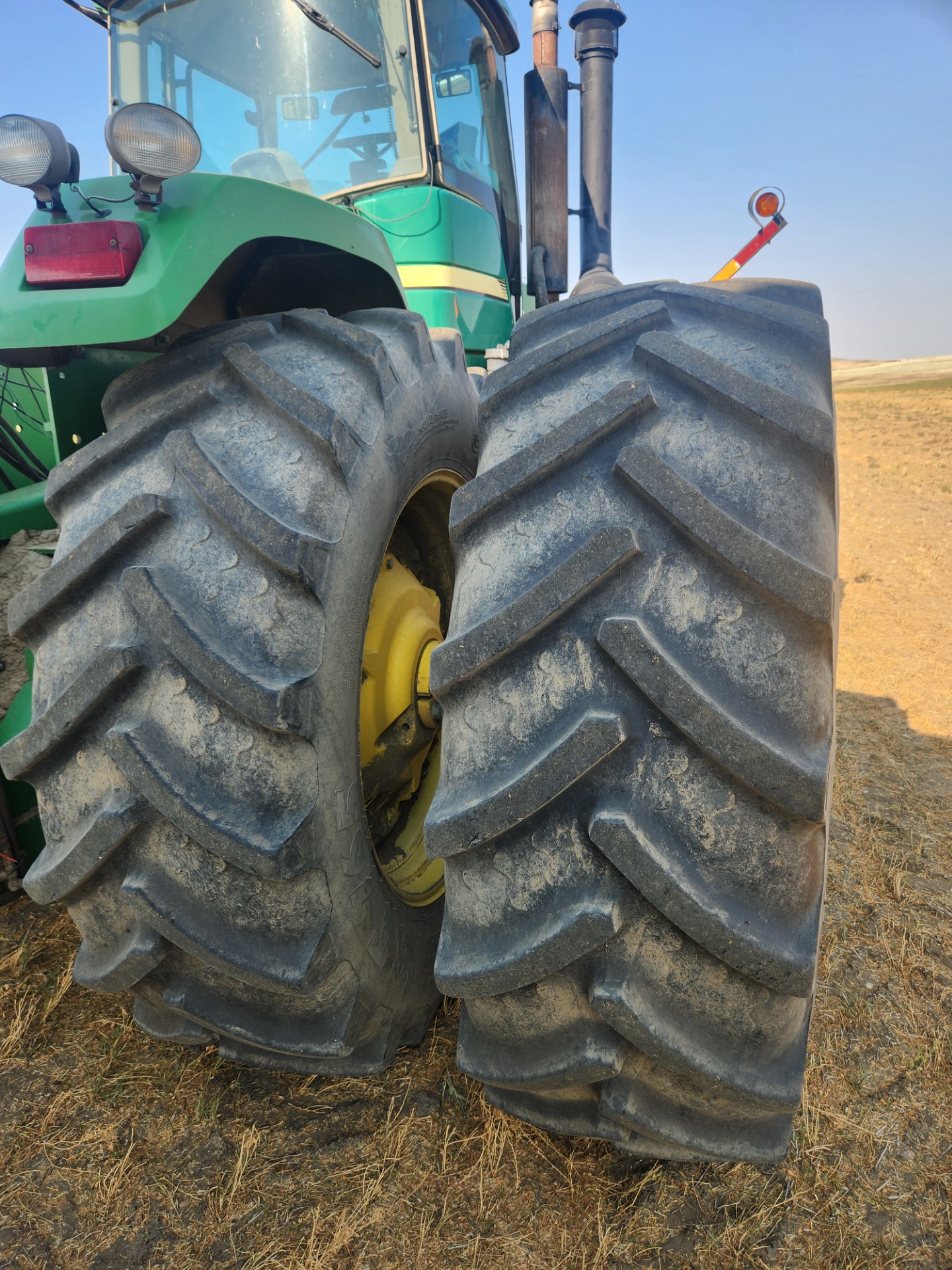 2002 John Deere 9220 Tractor