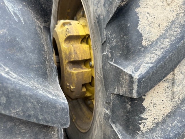 2012 John Deere 9560R Tractor