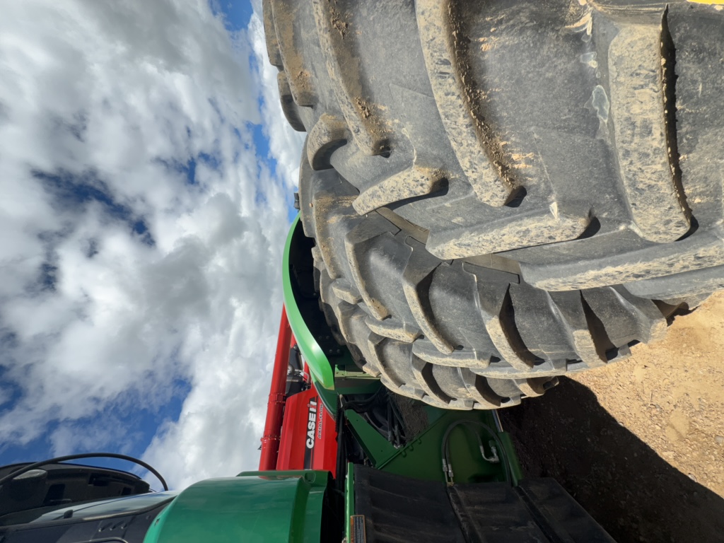 2012 John Deere 9560R Tractor