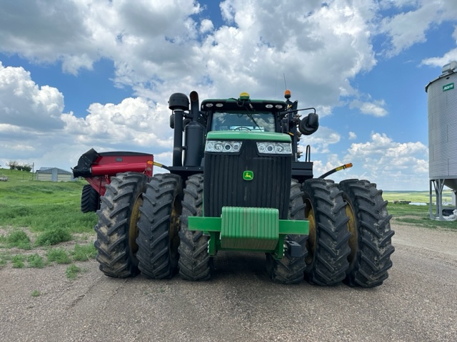 2012 John Deere 9560R Tractor