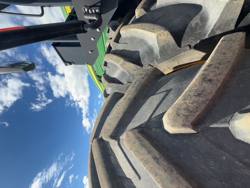 2012 John Deere 9560R Tractor