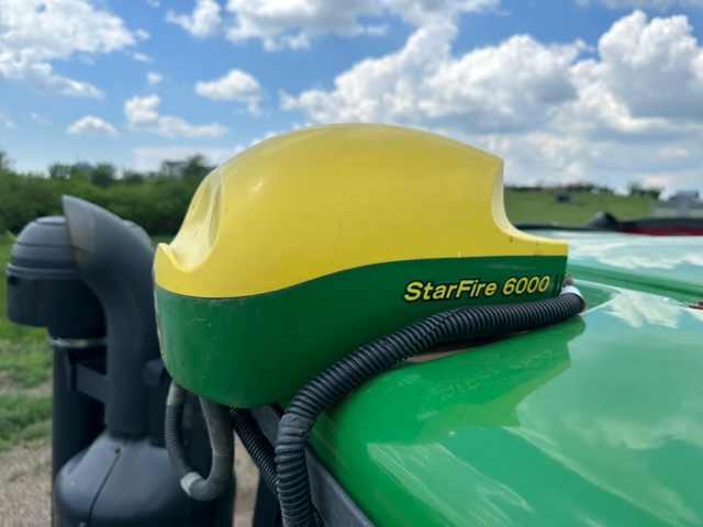 2012 John Deere 9560R Tractor