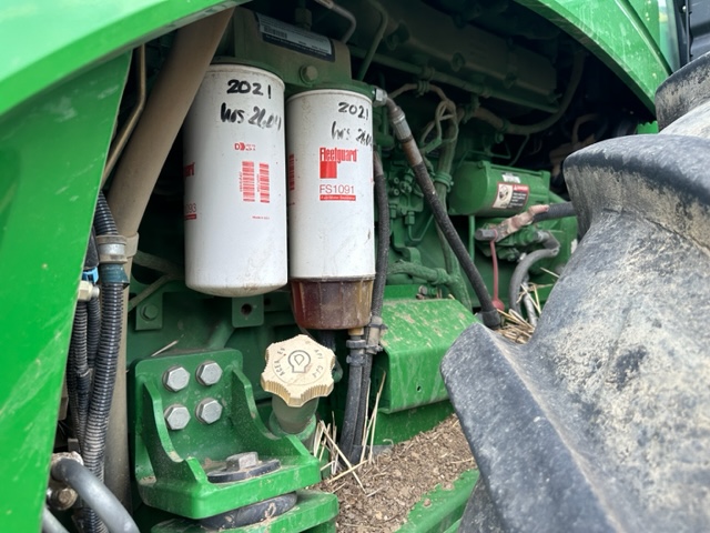 2012 John Deere 9560R Tractor