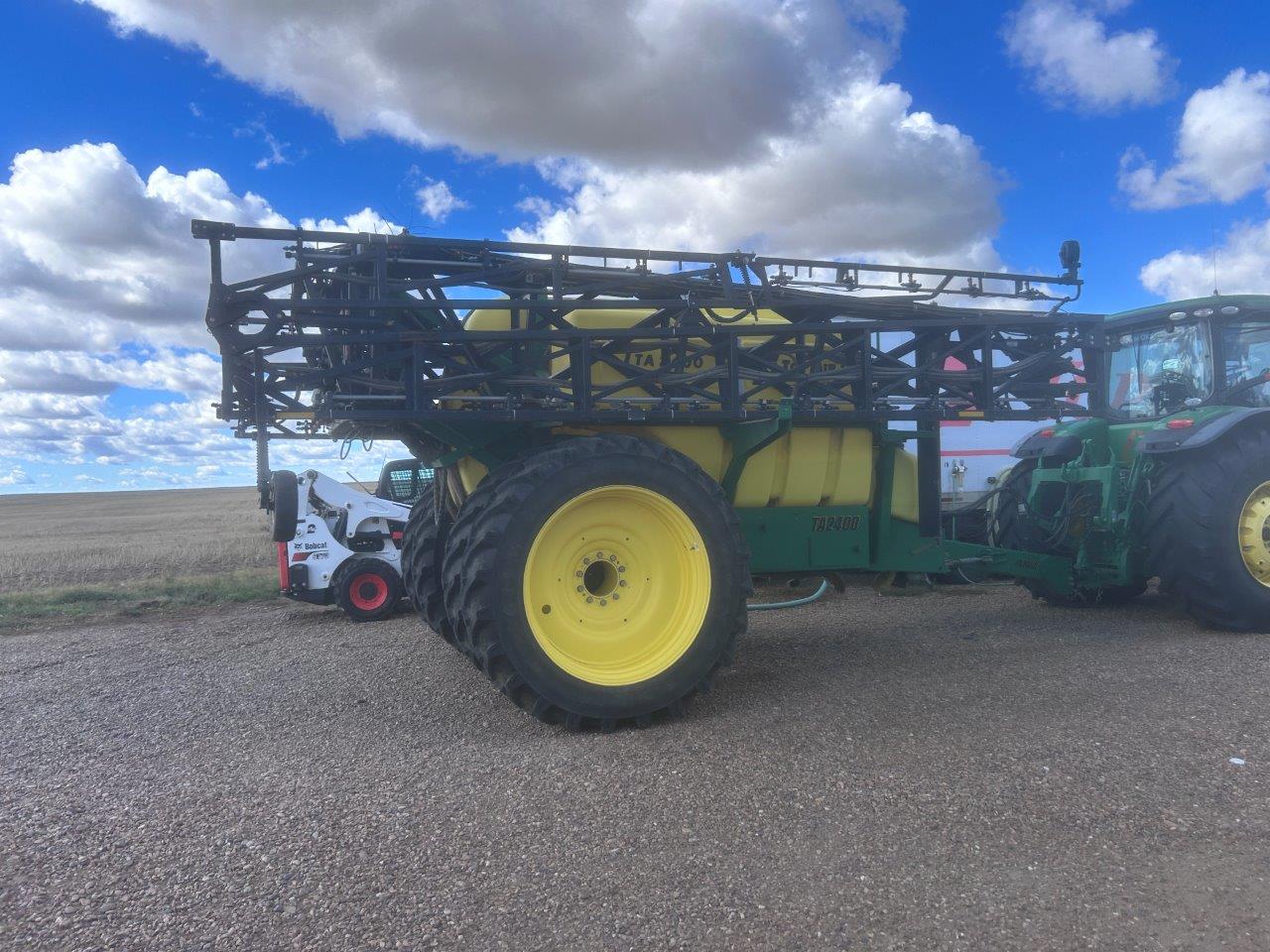 2013 Top Air TA2400 Sprayer