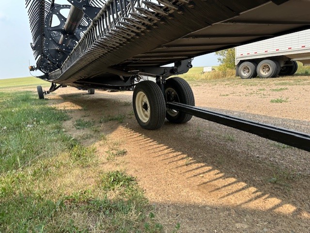 2018 MacDon FD145 Header Combine