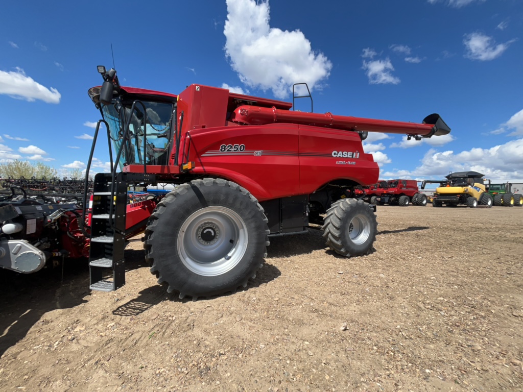 2021 Case IH AF8250 Combine