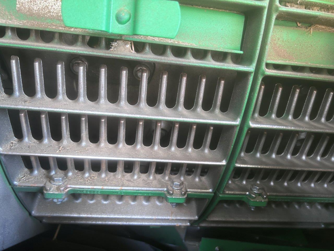 2012 John Deere S670 Combine