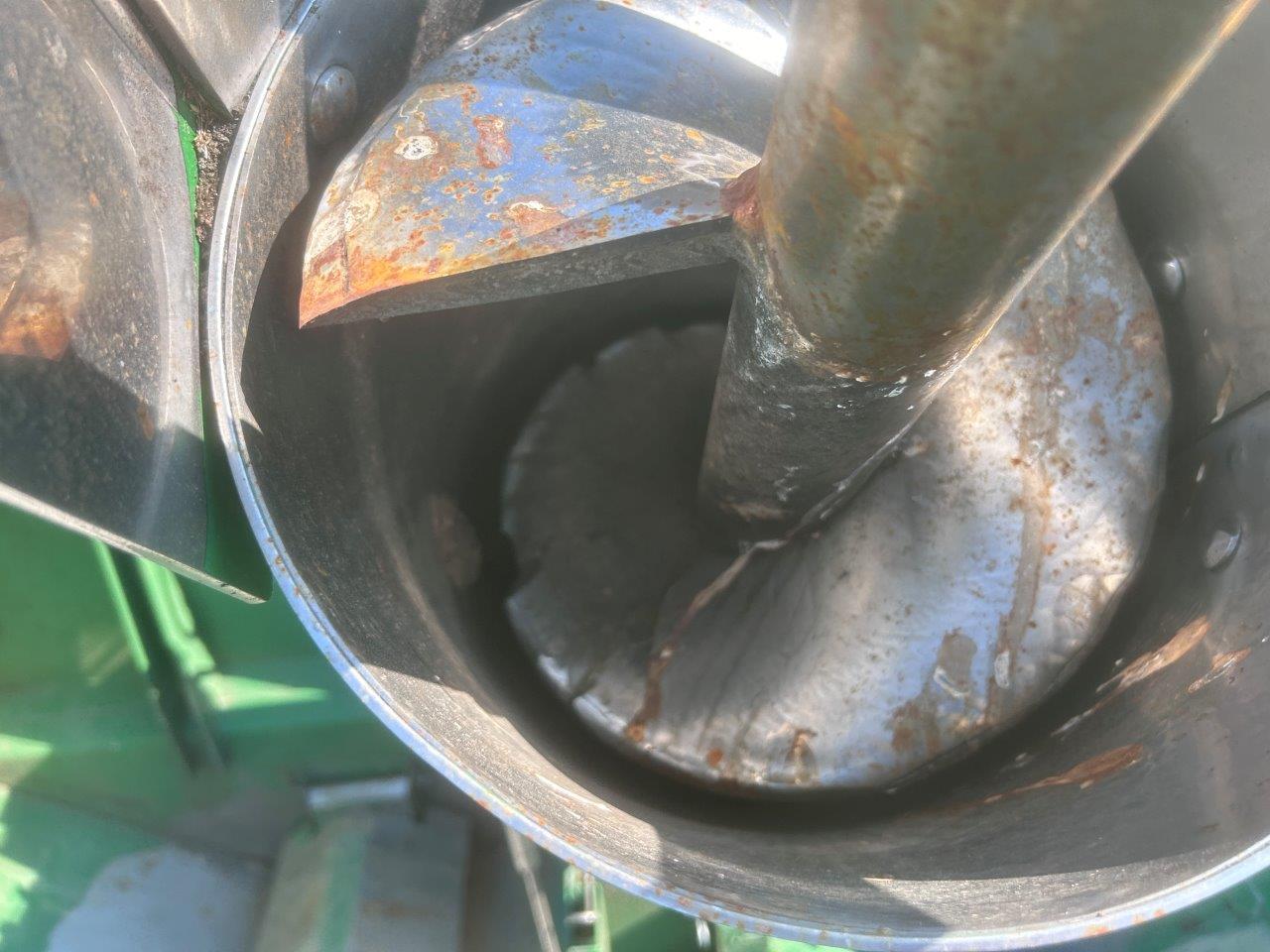 2012 John Deere S670 Combine