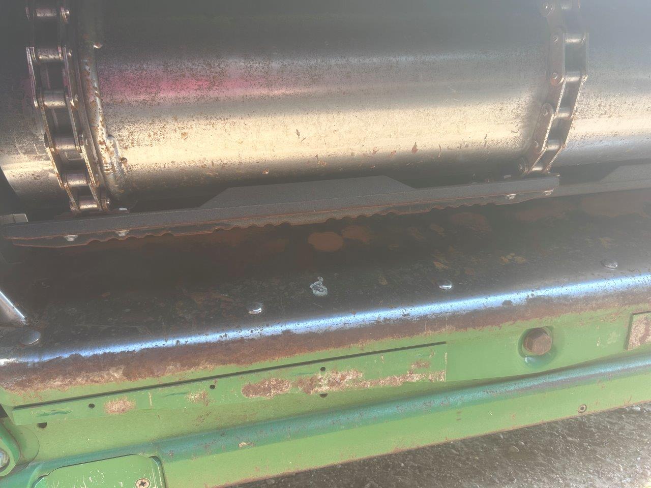 2012 John Deere S670 Combine