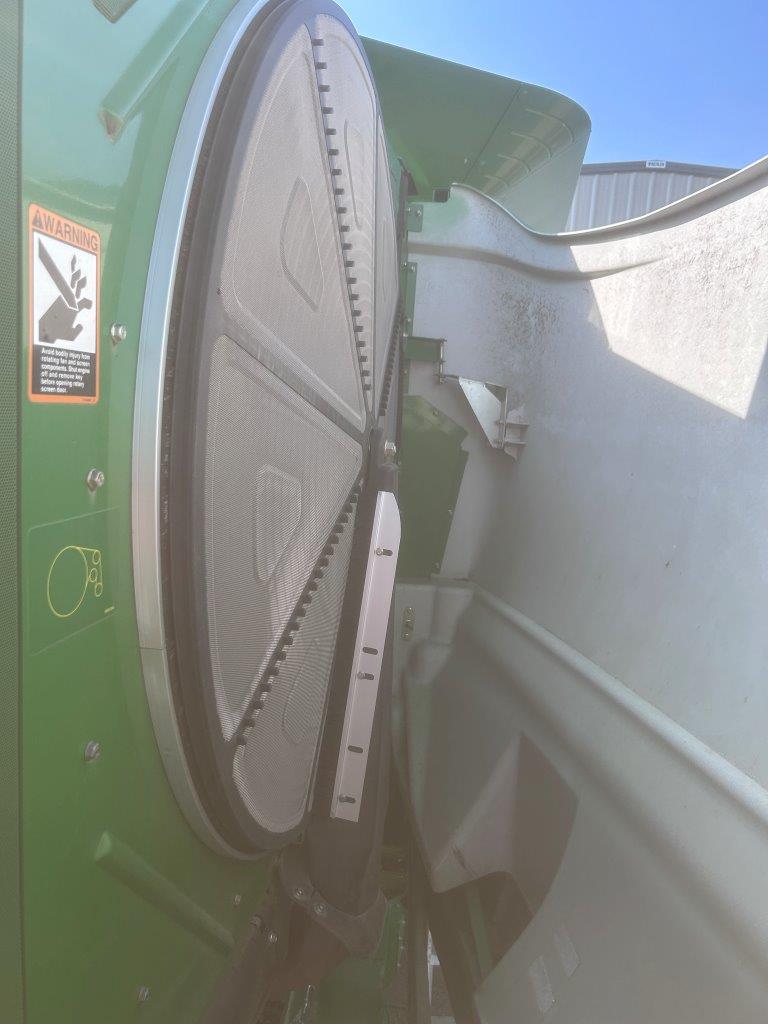 2012 John Deere S670 Combine