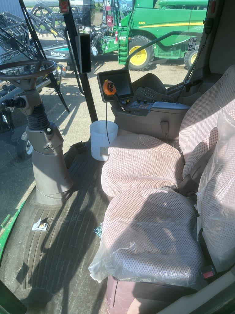 2012 John Deere S670 Combine
