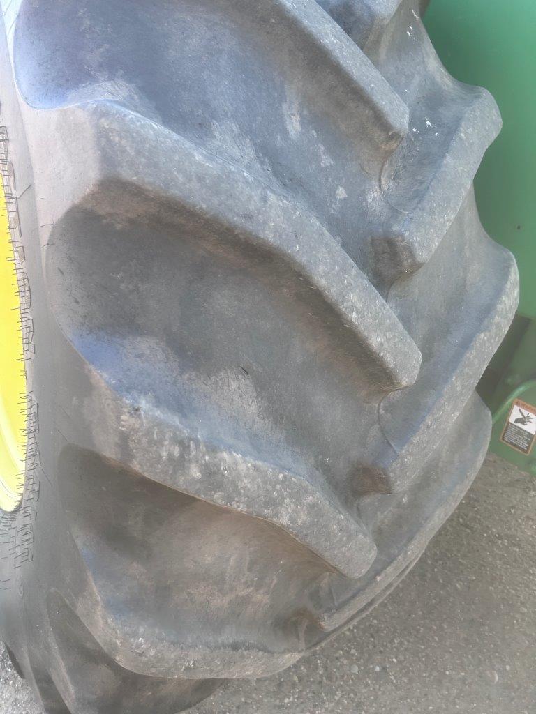 2012 John Deere S670 Combine