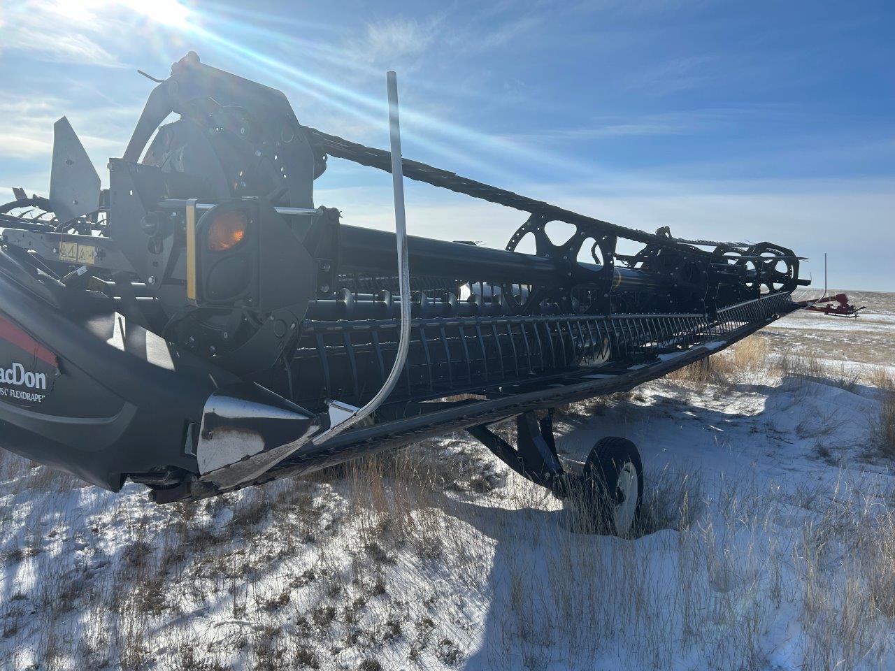 2018 MacDon FD75-40 Header Combine