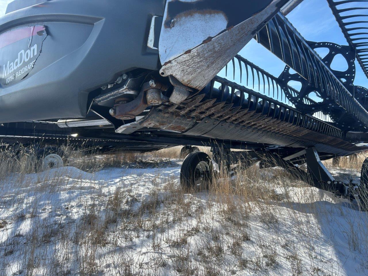 2018 MacDon FD75-40 Header Combine