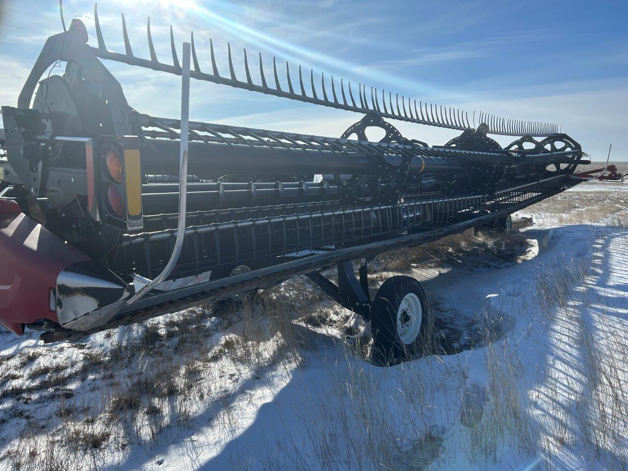 2018 MacDon FD75-40 Header Combine