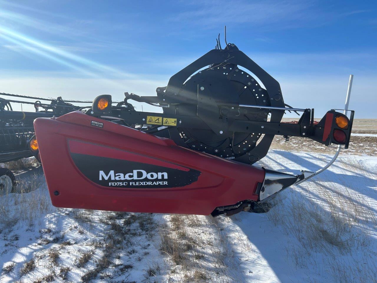 2018 MacDon FD75-40 Header Combine