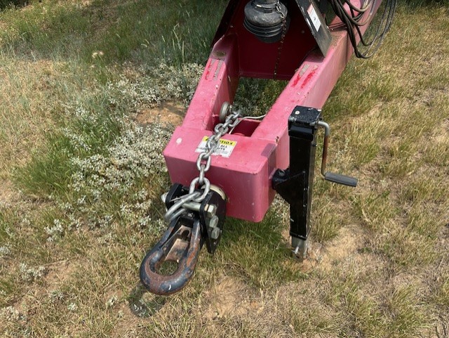 2011 Demco 850 Grain Cart