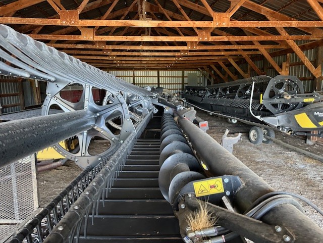 2019 MacDon FD145 Header Combine