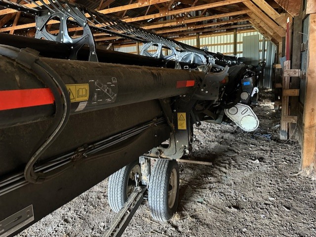 2019 MacDon FD145 Header Combine