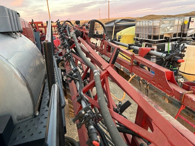 2012 Case IH PAT4430 Sprayer/High Clearance