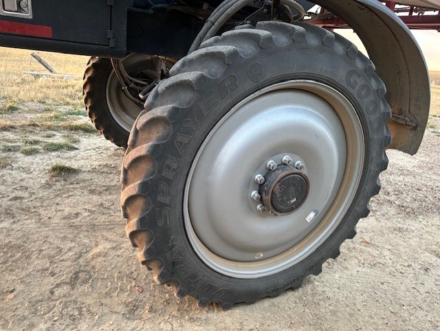 2012 Case IH PAT4430 Sprayer/High Clearance