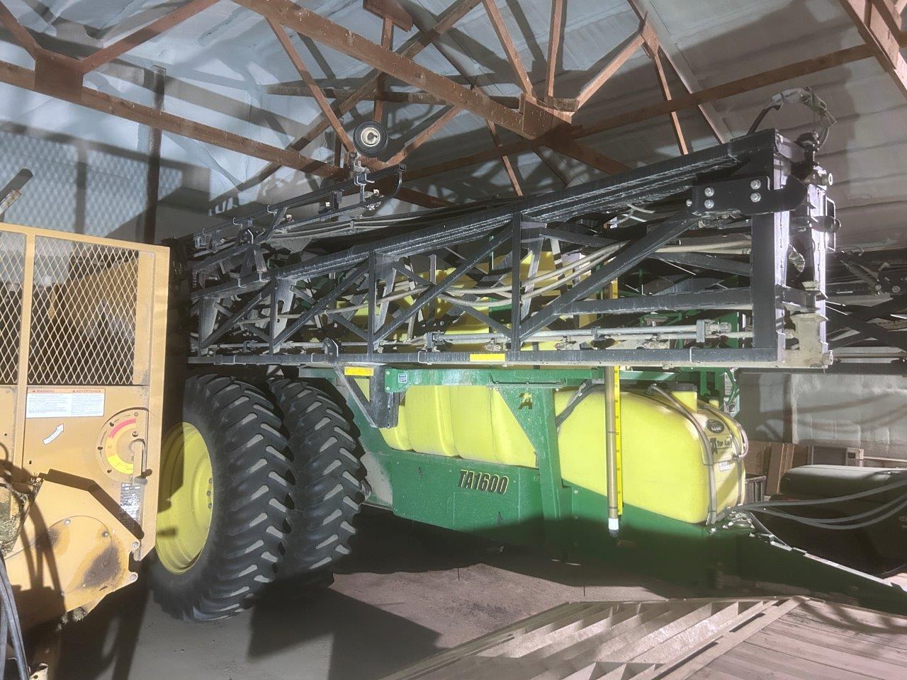 2013 Top Air TA1600 Sprayer