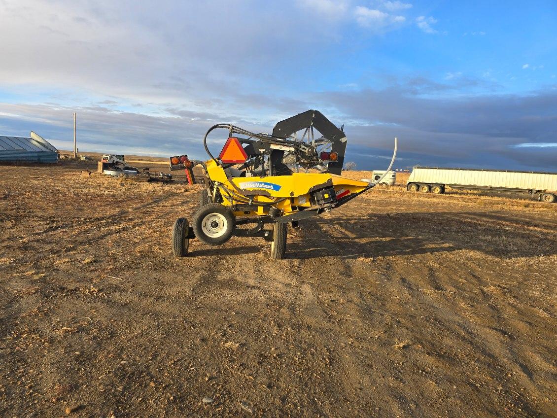 2008 New Holland 88C-30 Header Combine