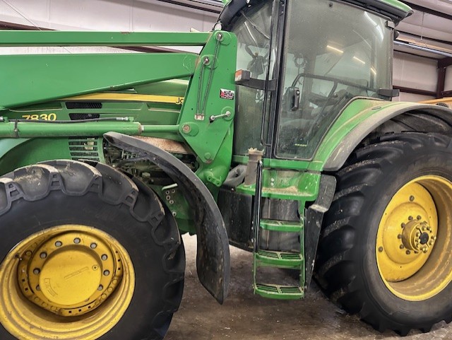 2009 John Deere 7830 Tractor