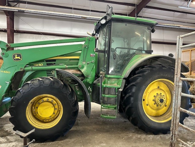 2009 John Deere 7830 Tractor
