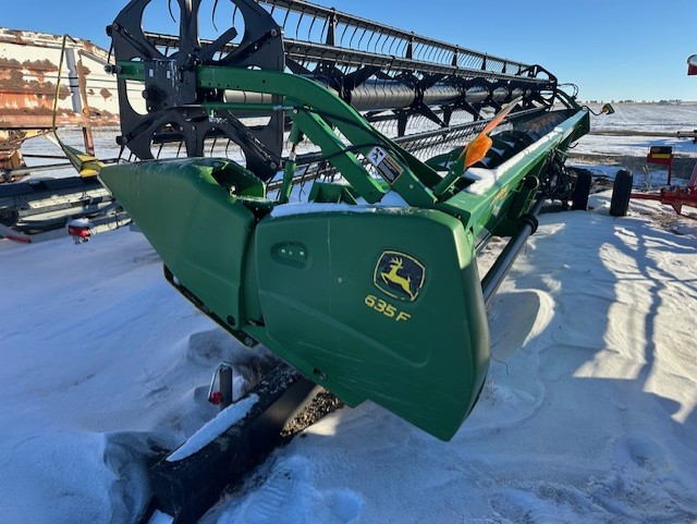 2008 John Deere 635F Header Combine