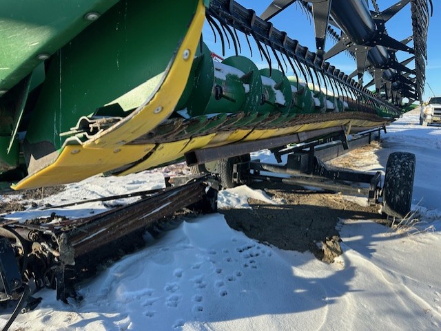 2008 John Deere 635F Header Combine