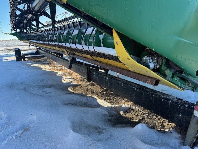 2008 John Deere 635F Header Combine