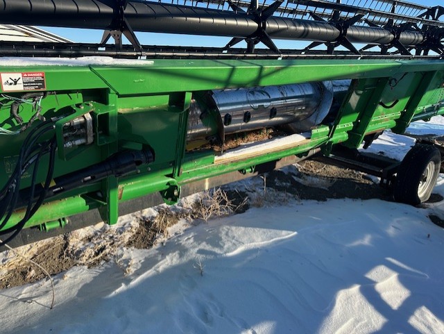 2008 John Deere 635F Header Combine