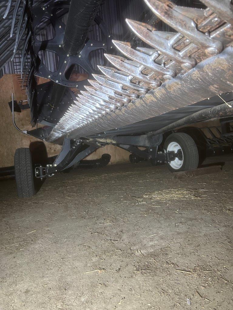 2011 Case IH 2152 Combine