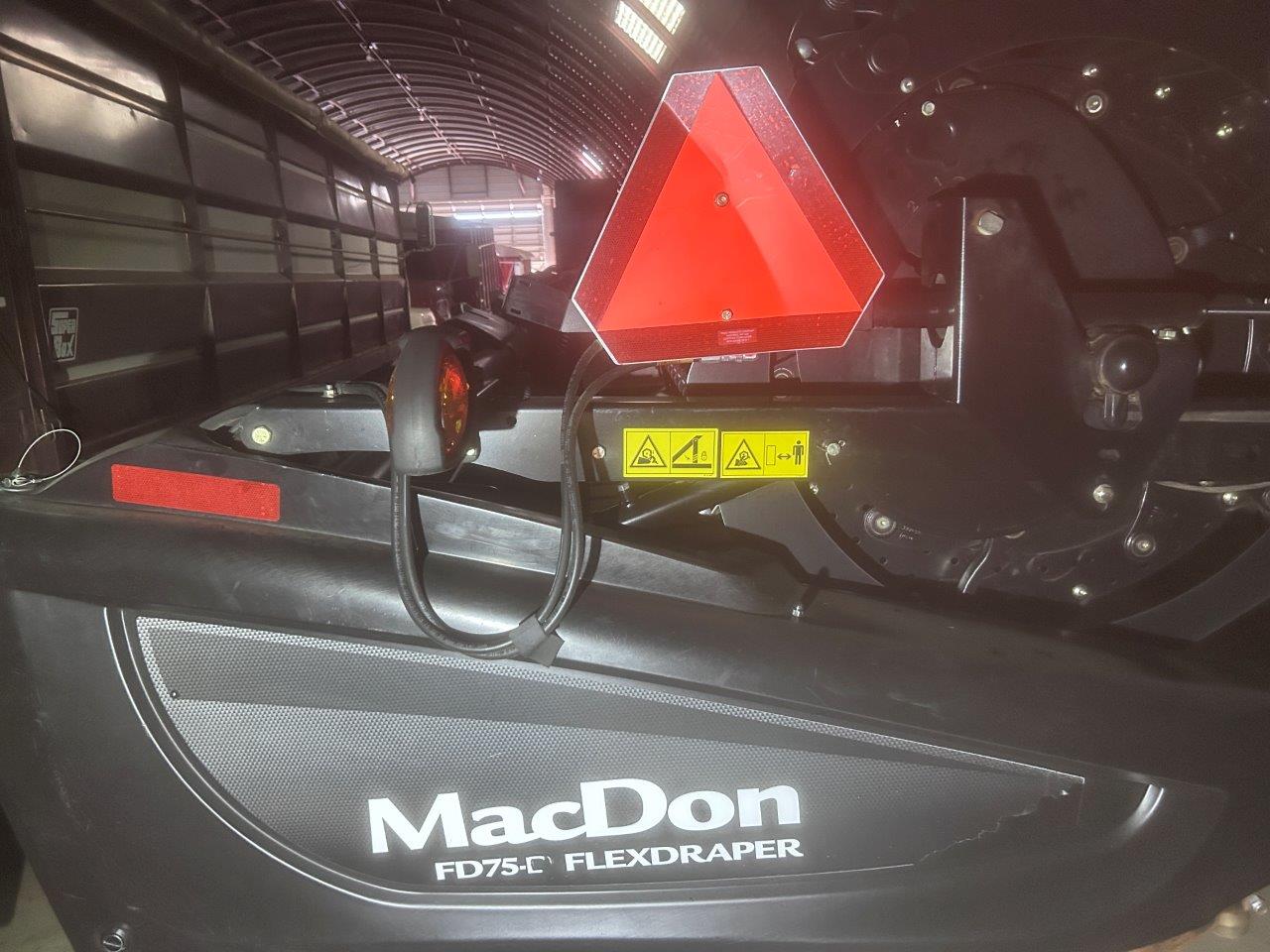 2015 MacDon FD75 Header Draper