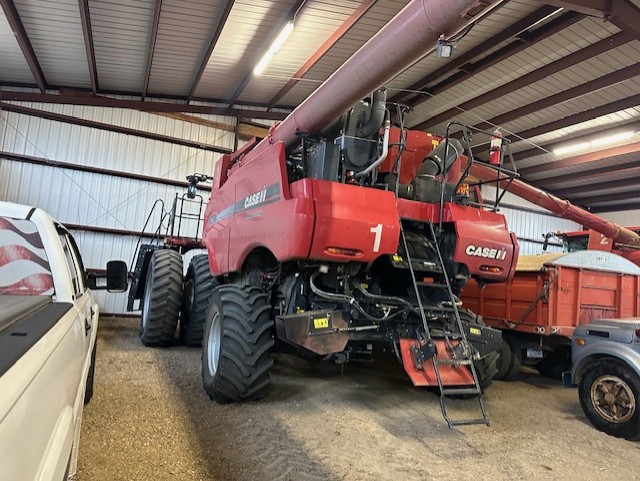 2014 Case IH AF8230 Combine