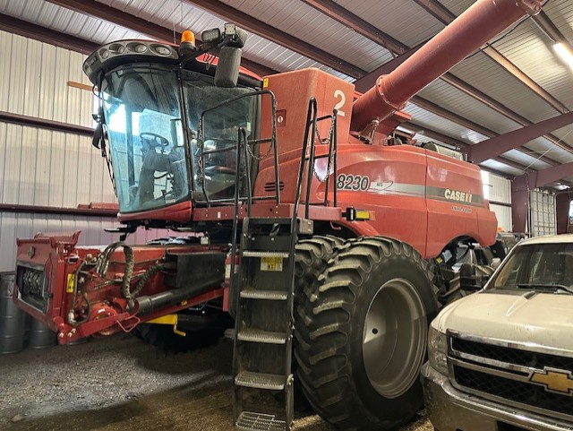 2014 Case IH AF8230 Combine