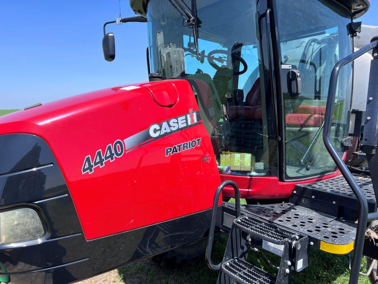 2015 Case IH Patriot 4440 Sprayer/High Clearance