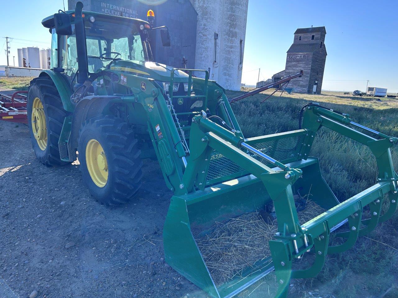 2021 John Deere 6135E Tractor