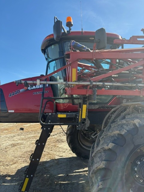2016 Case IH Patriot 4440 Sprayer/High Clearance
