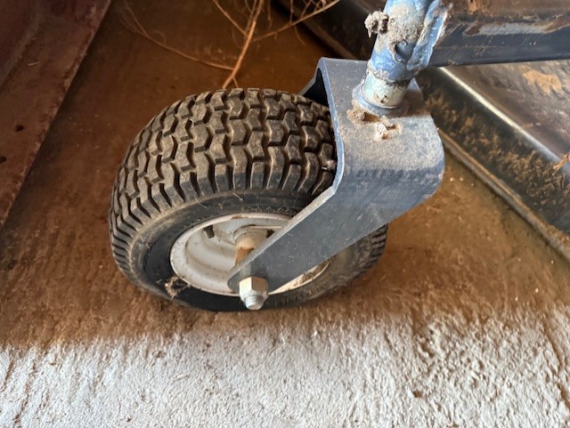 2009 Farm King Y550 Mower/Finishing