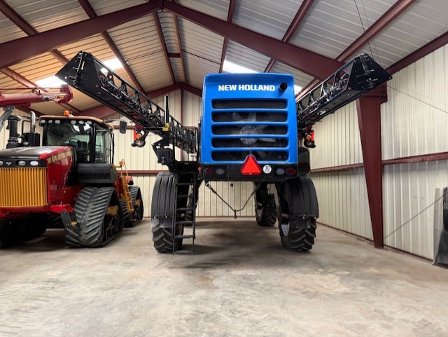 2019 New Holland SP.410F Sprayer/High Clearance