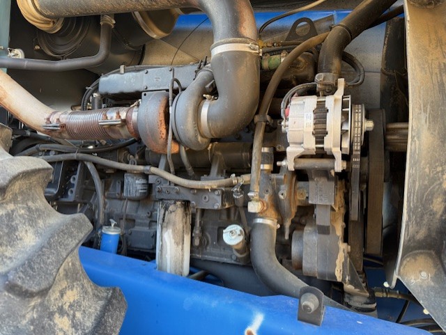 2002 Versatile 2310 Tractor