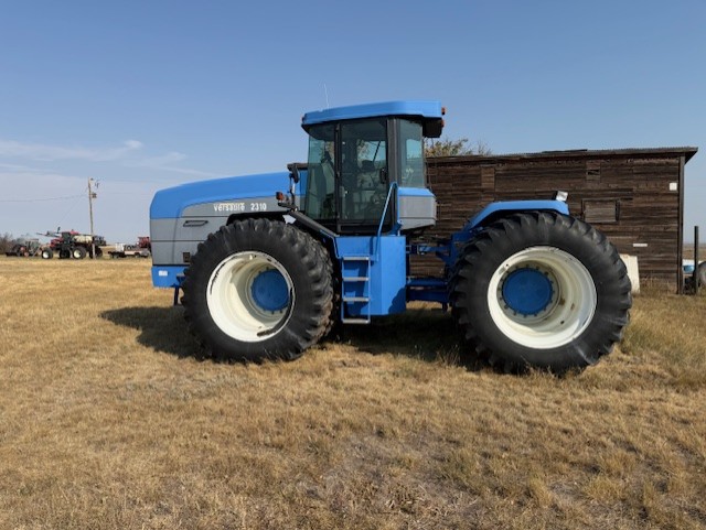 2002 Versatile 2310 Tractor